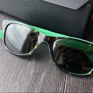Black and neon green wayfarer Ray Bans